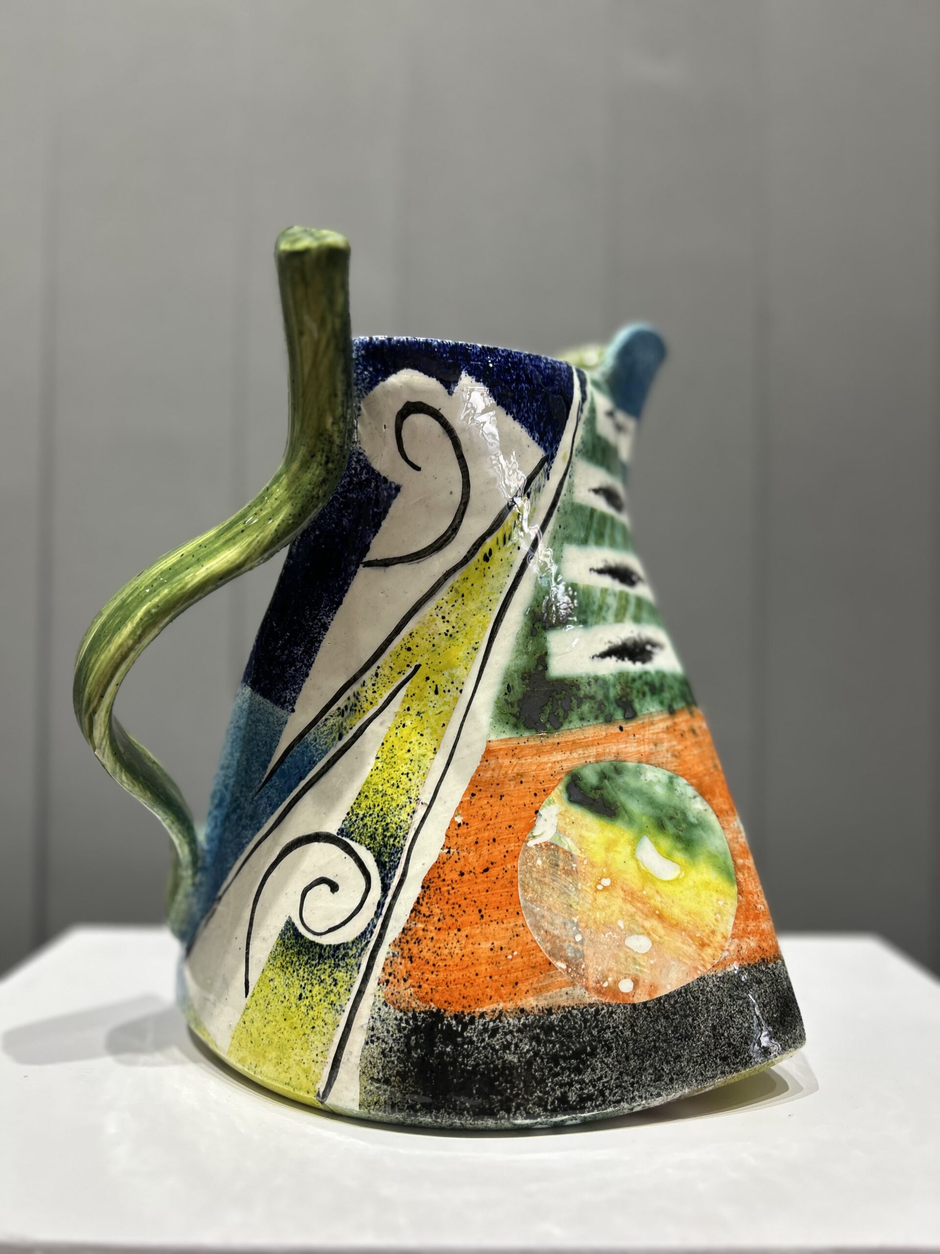 Two Sided Jug - Image 3