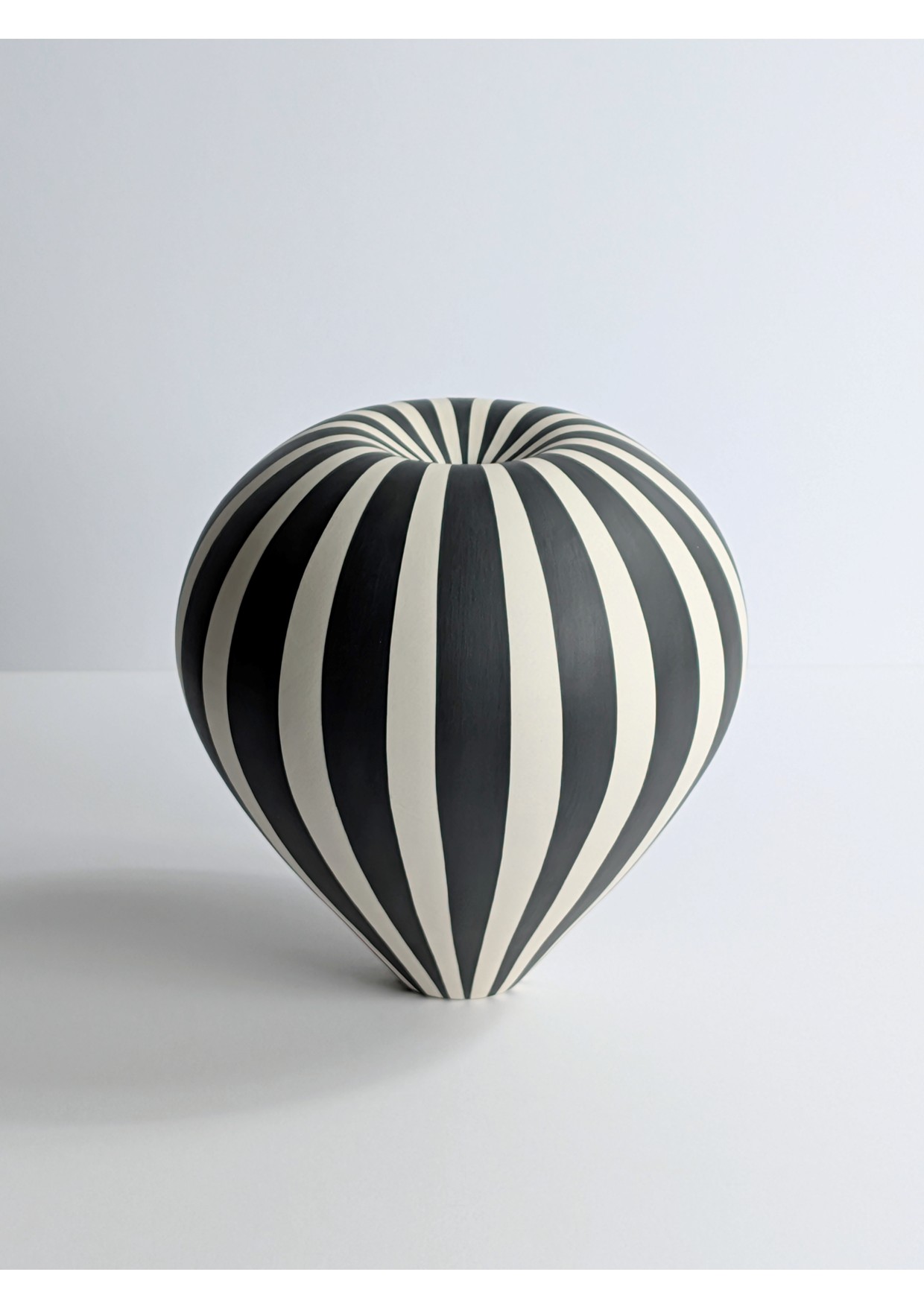 Black and White Humbug Vessel